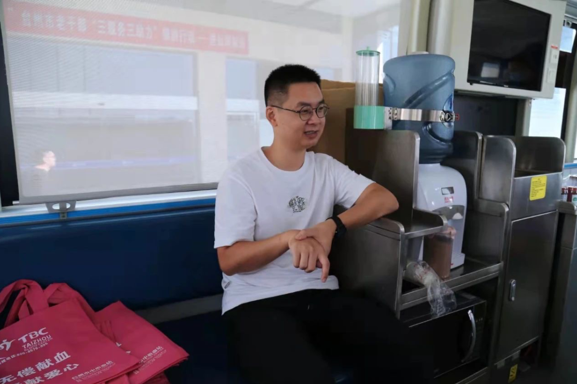 涌动的情，，，，，，转达的爱|公司团委组织2021年无偿献血运动-bm11222宝马娱乐网站-新闻动态
