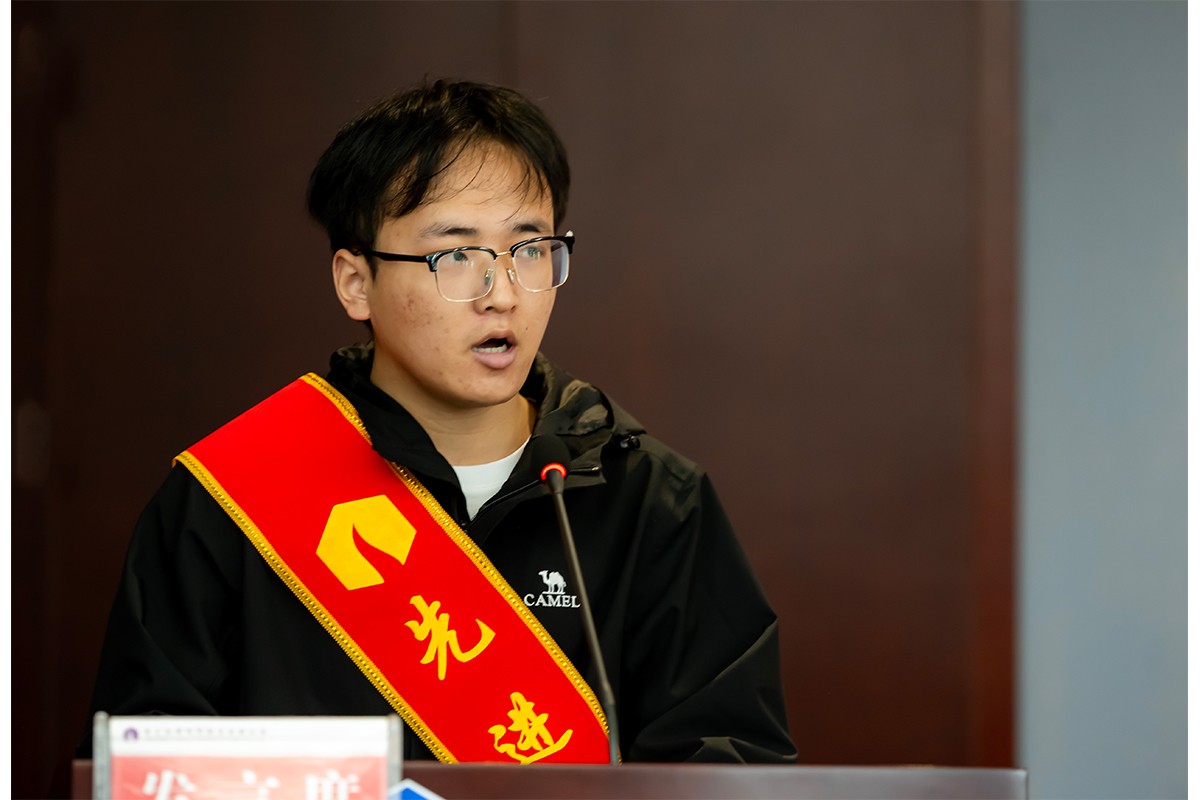 bm11222宝马娱乐网站制药召开2025年“争先创优”立功竞赛发动暨2024年总结表扬大会-bm11222宝马娱乐网站-新闻动态